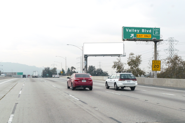 San Gabriel Frwy WS 700ft N/O Valley (NO EXT) F/N - 1