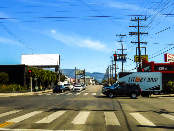 Vanowen NS 150ft E/O Tujunga (NO EXT) F/W
