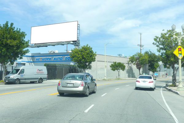 Broadway WS 150ft S/O 39th (NO EXT) F/S - 1