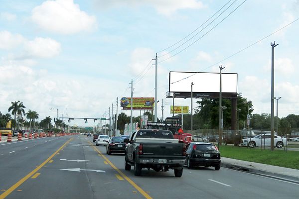 441 ES 0.5mi N/O Sheridan St F/S - 2