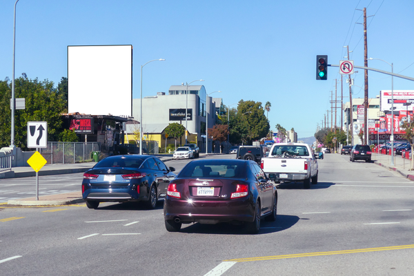 Lankershim WS 50ft S/O Chiquita      CCP (NO EXT) F/S - 2
