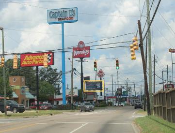 W/S 907 FT DALE RD, HWY 185 E/O I-65 F/S