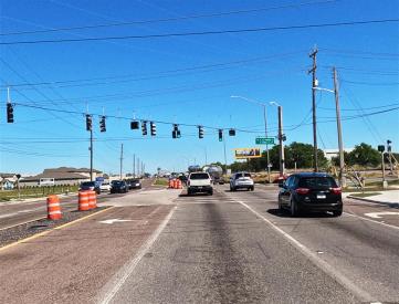 S/S US 92 800 FT E/O CANAL DR. E/B