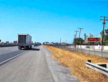 WL HIGHWAY 99 .7 MILES S/O WOOLLOMES