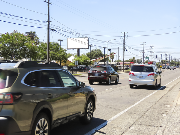 Auburn Blvd ES 150ft E/O Myrtle Ave F/N - 1