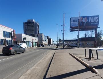422O W COLFAX AVE 300' E/O STUART SS WF