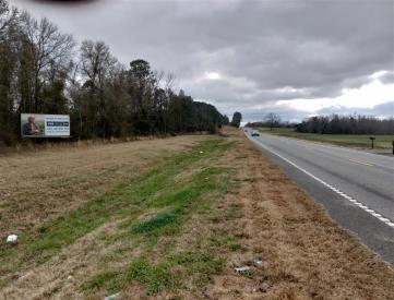 HWY 41 N 2 MI N/O GUM CREEK E/S F/N