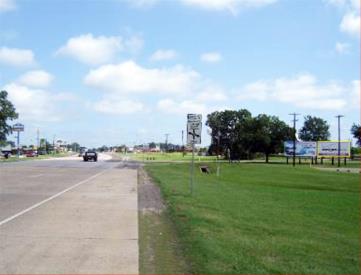 LOOP 304E E/S .1 MI N/O SH 7 F/S (RIGHT)