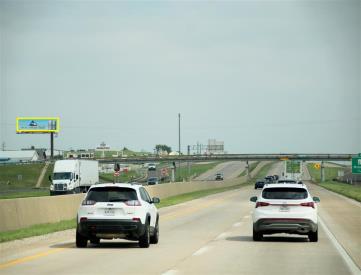 I-35 AT GANZER RD, W/S