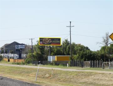 I-35 W/S .50 MI N/O GARDEN ACRES W/S