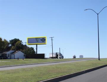 WEATHERFORD TRAFFIC CIRCLE, E/S