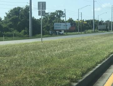 E/S US 27 400 YDS S/O SUN N LAKES S/B