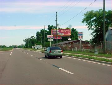 E/S US 17 N/O HILTON RD N/B