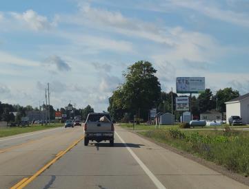 W/S M-66 0.5 MI N/O DAVID HWY F/N