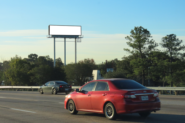 I-45 Gulf Frwy WS 70ft S/O Thurow F/N - 2
