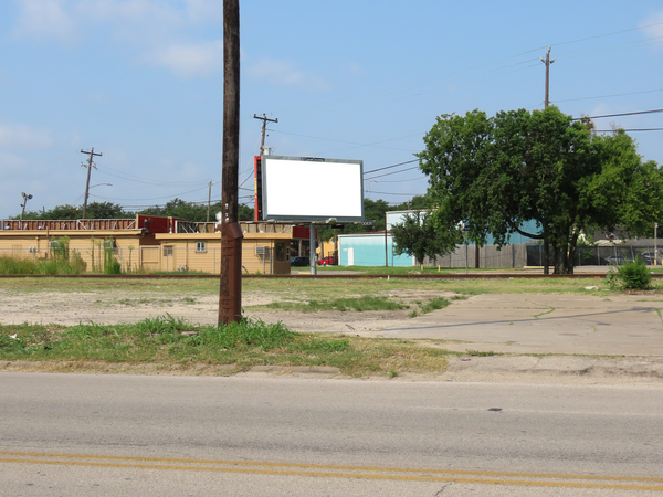 Broadway ES 290ft S/O Galveston F/N - 1