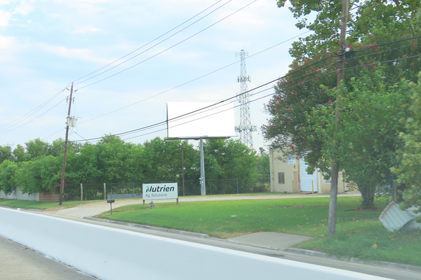 Hardy ES 0.7mi N/O Aldine Mail F/S - 2