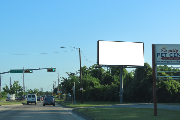N Houston Rosslyn ES 500ft N/O Alabonson F/S - 2