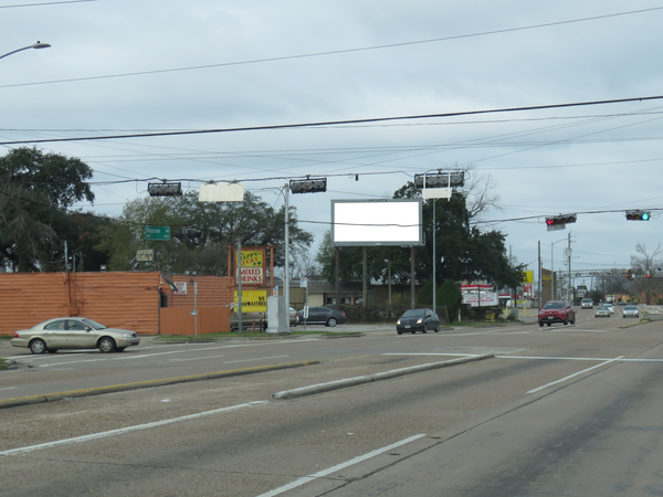 Telephone WS 125ft N/O Broad F/S - 1