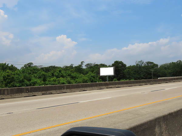 Loop 330 WS 485ft N/O Burnett F/S - 1