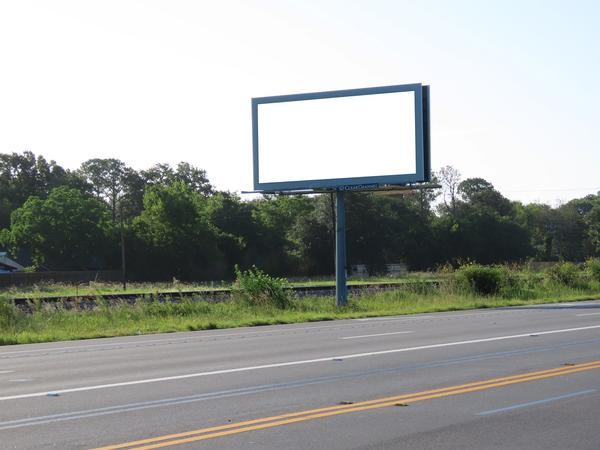 Hwy 3 ES 280ft S/O El Dorado F/N - 1