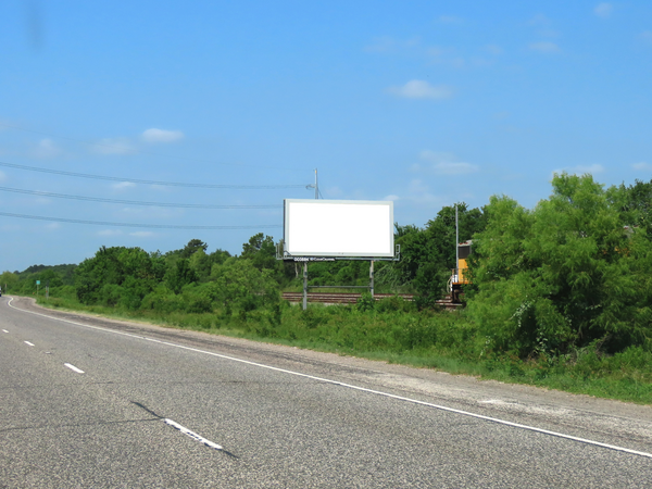 Hwy 90 NS 0.9mi W/O Hwy 321 F/E - 2