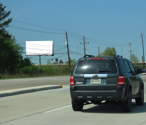 FM 2234 SS 0.6mi E/O Christmas F/E - 1