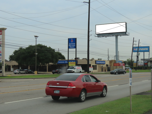 FM 1092 WS 0.1mi S/O Av E F/S - 1