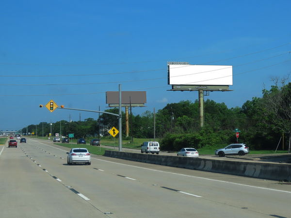 Hwy 6 NS 200ft W/O Davis F/E - 2
