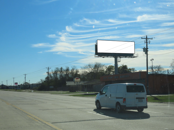 Hwy 6 SS 0.5mi E/O C0 RD 99 F/W - 2