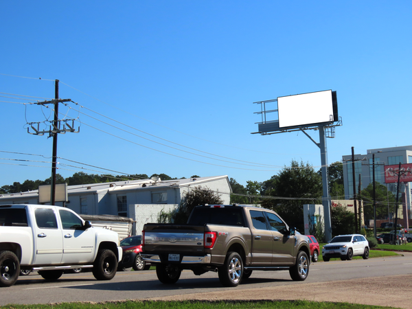 Loop 336N NS 1mi E/O Sunpark F/W - 1