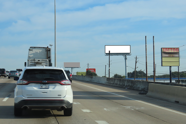 I-45 North Frwy ES 50ft N/O Gulf Bank F/S - 2