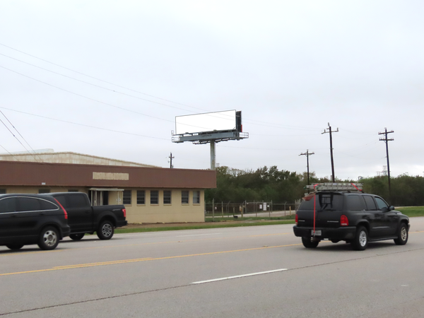 Hwy 332 SS 1mi E/O SH 288 F/E - 1