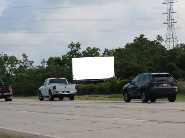 Business Hwy 288 ES 3.5mi N/O Hwy 35 F/S - 2