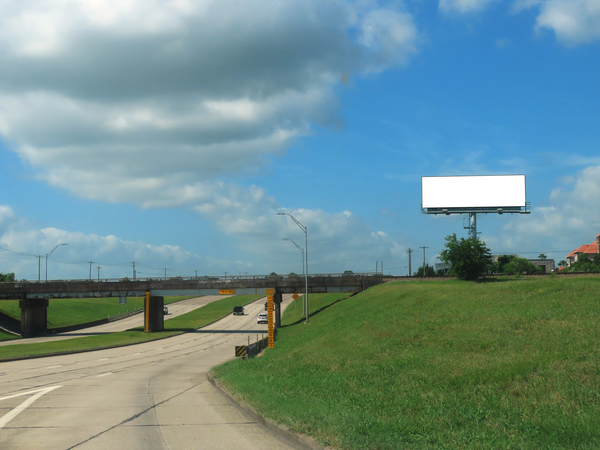 Hwy 35 Bypass WS 0.2mi S/O Hwy 6 F/N - 2