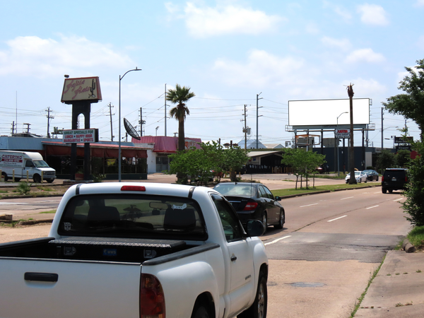 Fondren ES 150ft N/O Clarkcrest F/N - 1