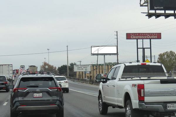 I-45 North Frwy WS 140ft S/O Victoria F/N - 2