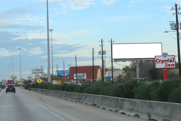I-45 North Frwy ES 0.3mi N/O Airline F/S - 2