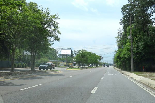 Blanding Blvd ES 500ft N/O Morse Ave F/N - 1
