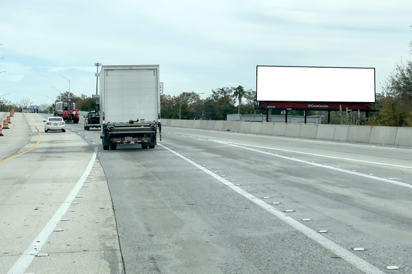I-10 SS 1500ft E/O Cassat Ave F/W - 1