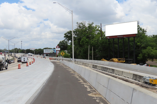I-10 SS 1000ft E/O Cassat Ave F/W - 1