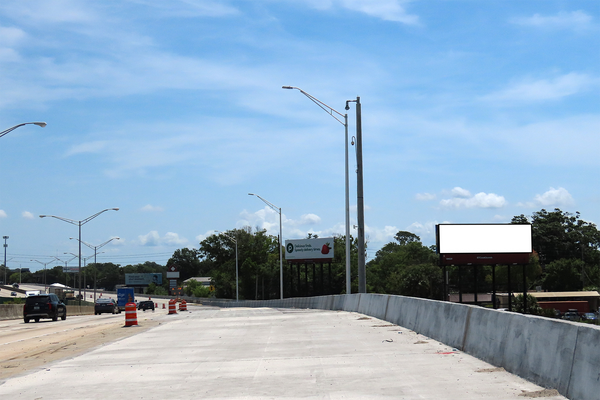 I-10 SS 500ft E/O Cassat Ave F/W - 1
