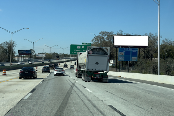 I-10 NS 1200ft E/O Cassat Ave F/E - 1
