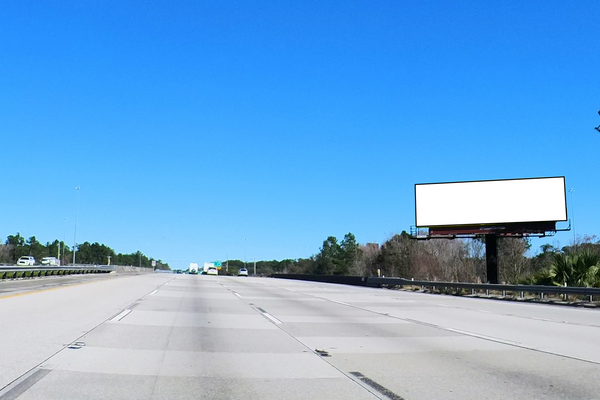 I-95 ES 300ft S/O Phillips Hwy F/S - 1