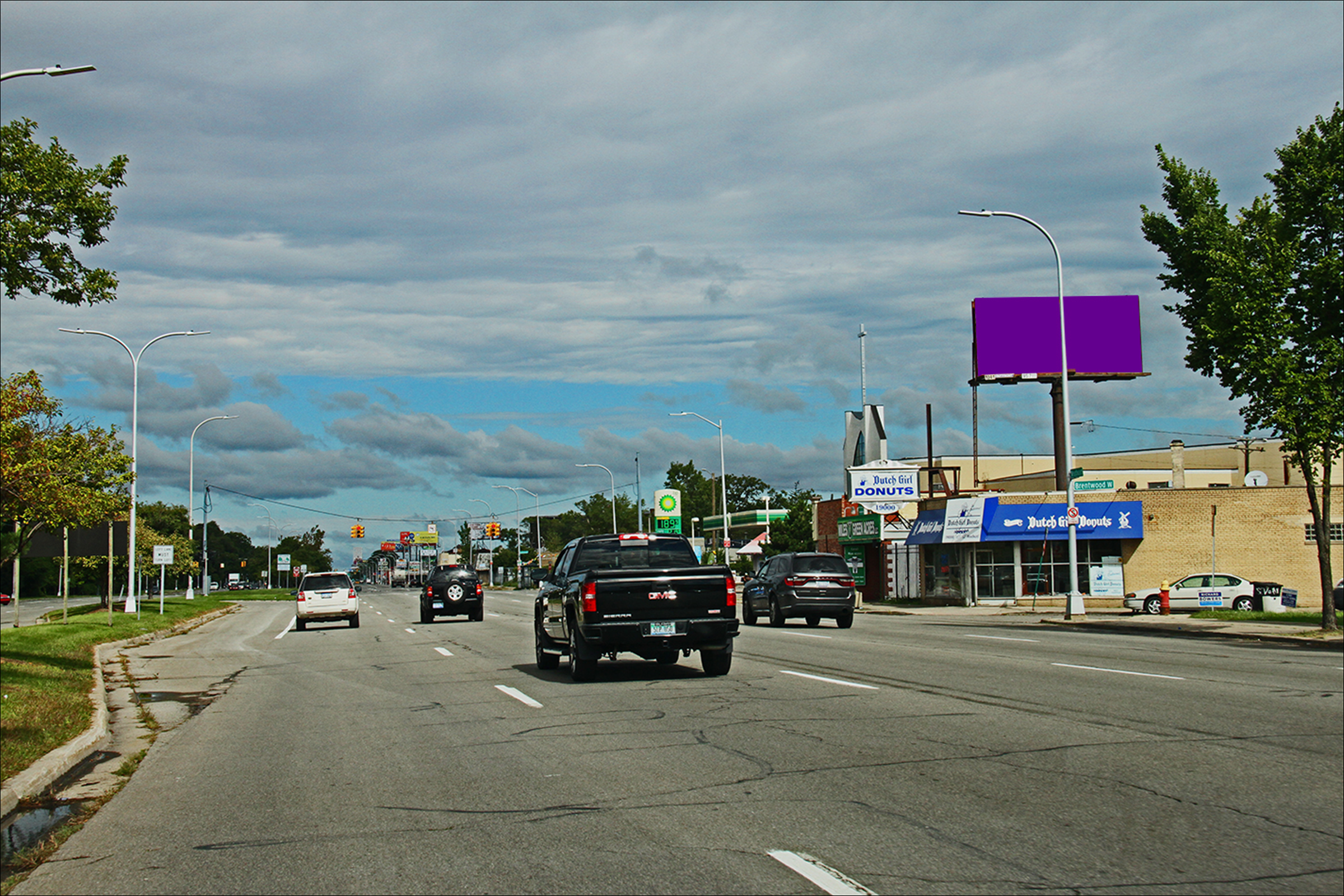 Woodward Ave S/O W. Seven Mile Rd E/S
