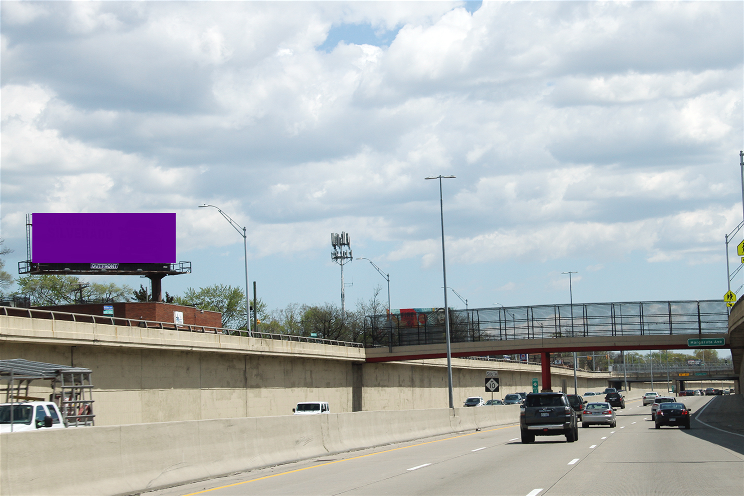 Lodge Fwy .2 mi N/O Schaefer E/S
