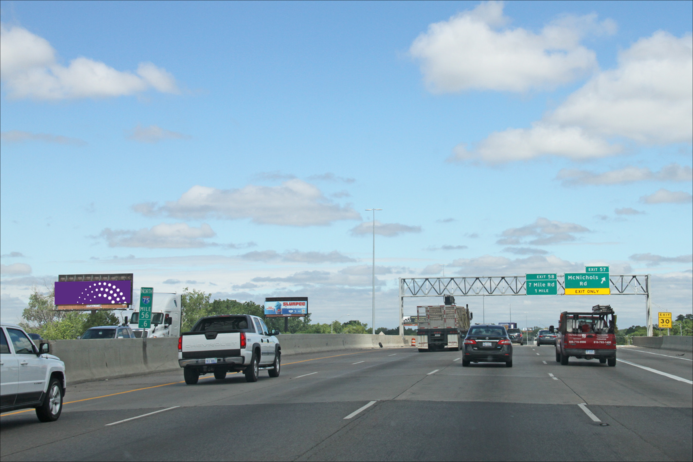 N. I-75 Fwy .2 mi S/O E. McNichols Rd W/S