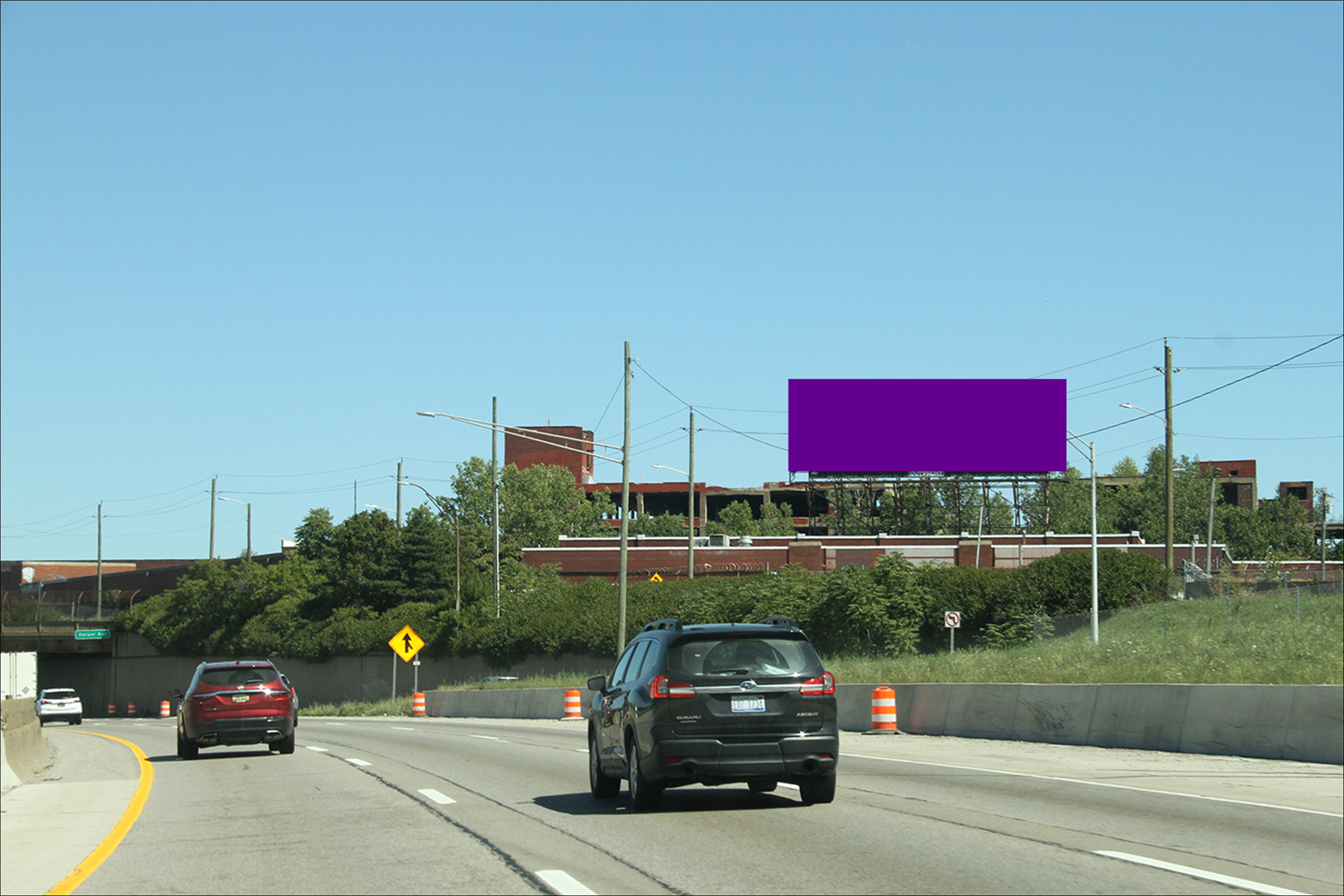 E. I-94 Fwy 900' E/O Mt. Elliott St S/S