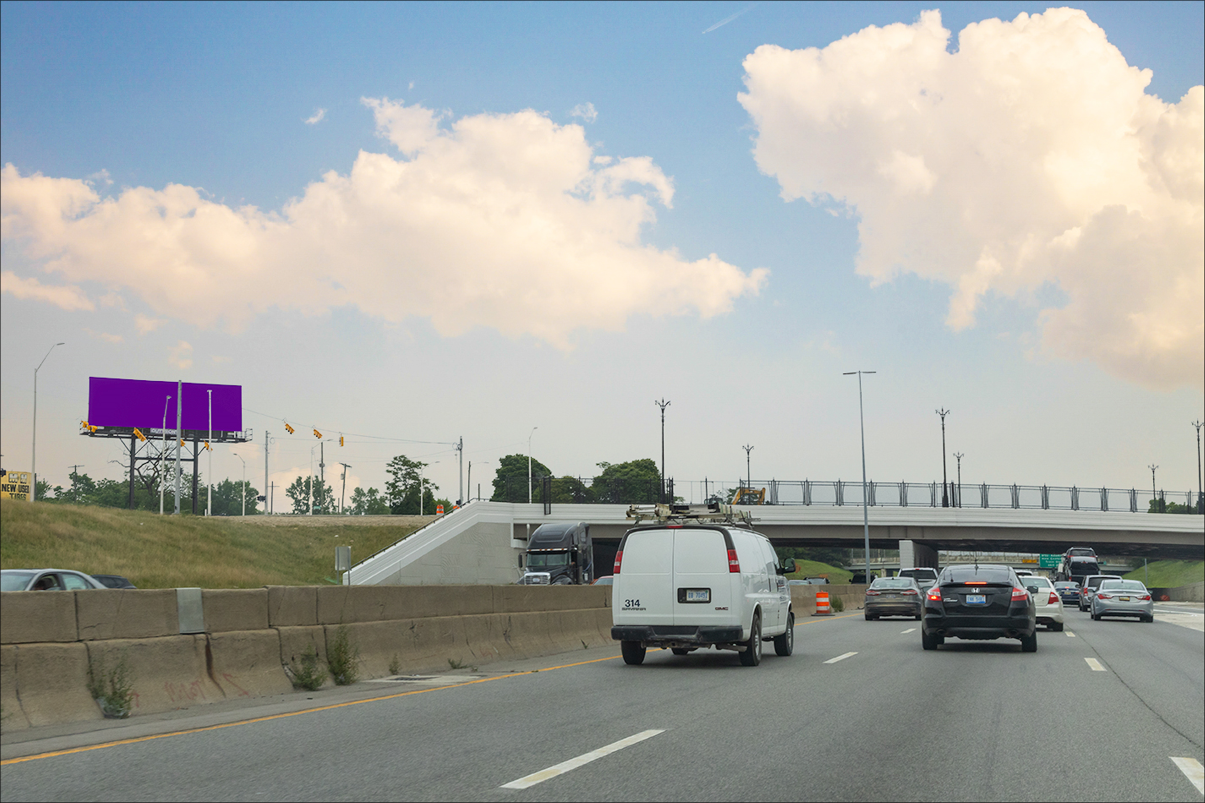 W. I-94 Fwy E/O Grand River Ave NW/S