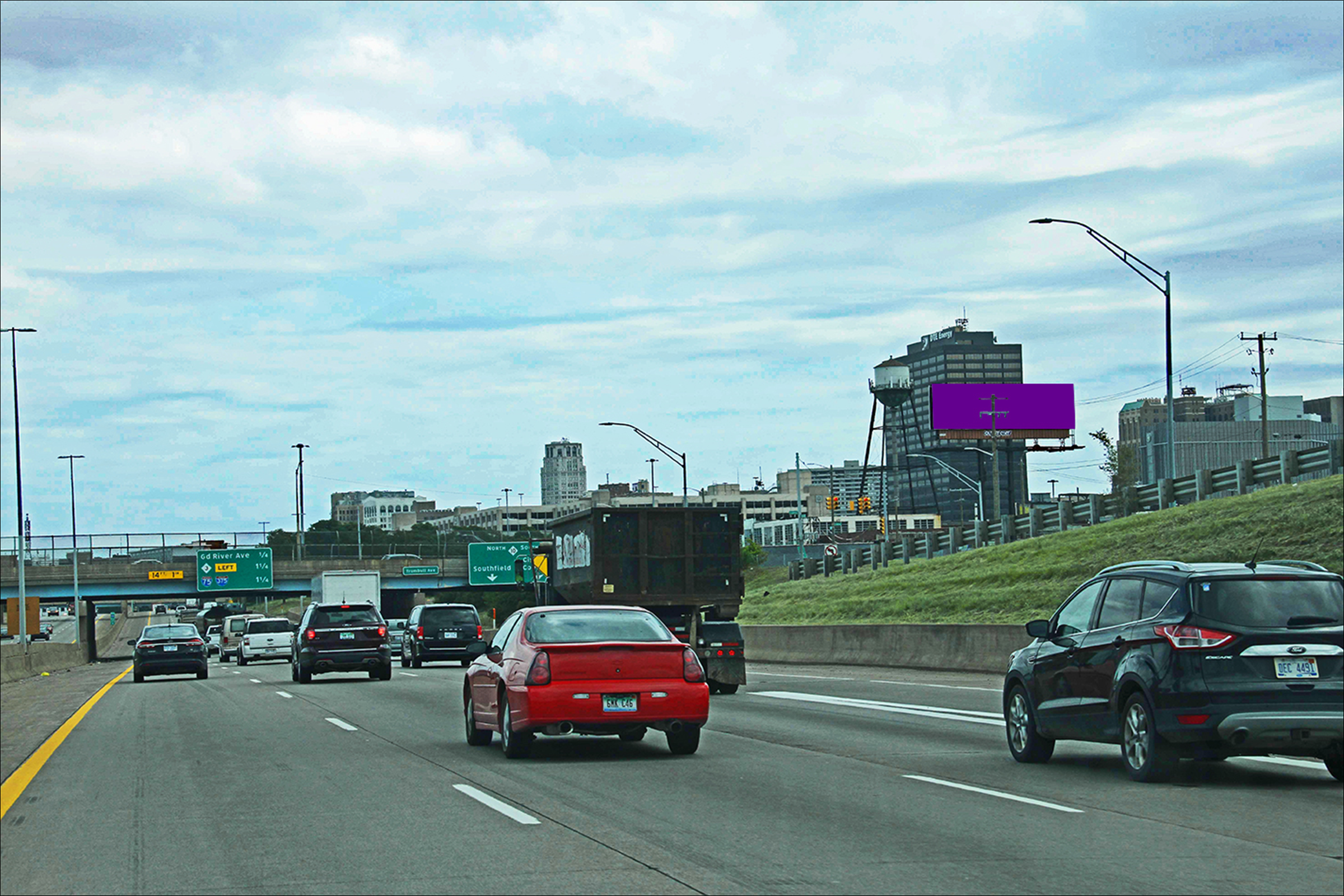 S. I-75 Fwy. E/O Trumbull Ave. S/S